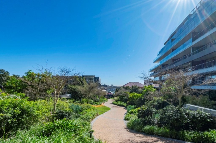 To Let 1 Bedroom Property for Rent in Sea Point Western Cape